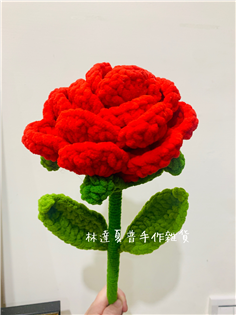 大型編織玫瑰花