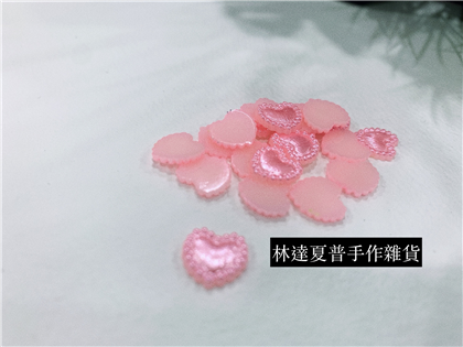 珍珠愛心貼片（每個２元）