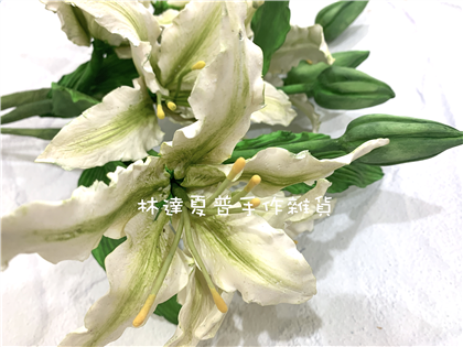 百合花