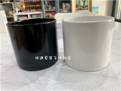 111012410037小圓杯（241)黑白10*10c